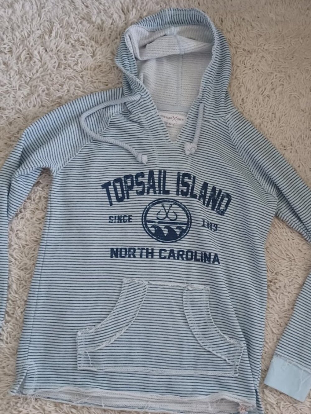 Vineyard Crew Topsail Island NC Hoodie M Striped Coastal Beach Sweatshirt